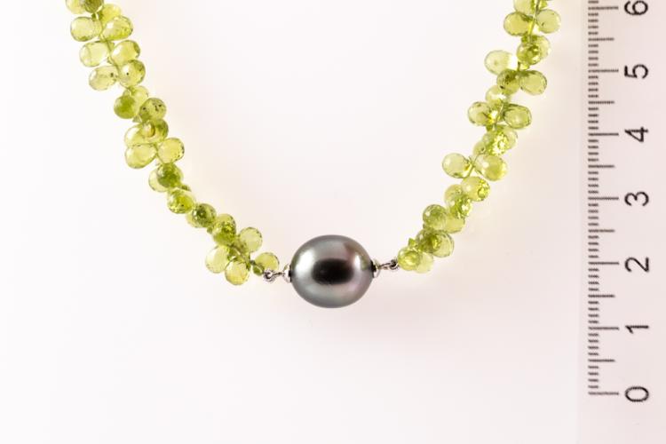 66442 2 11.4mm tahitian pearl and peridot necklace